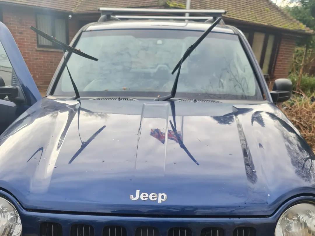 New Jeep Cherokee Windscreen